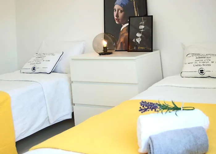 Phaedrus Living: Seaside Luxury Flat Natalia House 102