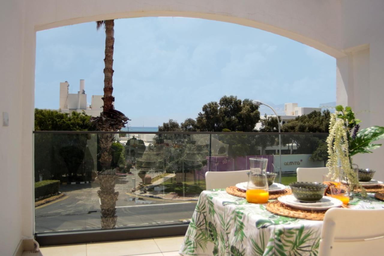 Apartment Phaedrus Living: Seaside Luxury Flat Natalia House 102